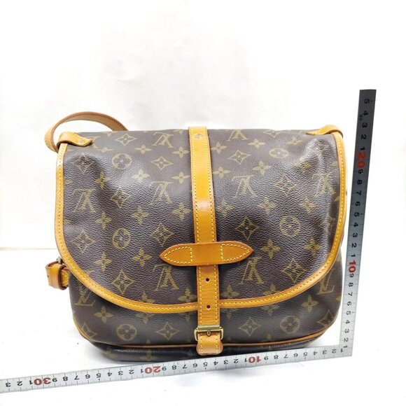 Louis Vuitton LV Crossbody bag Saumur 30 Brown Monogram 686-042525 - Picture 2 of 13